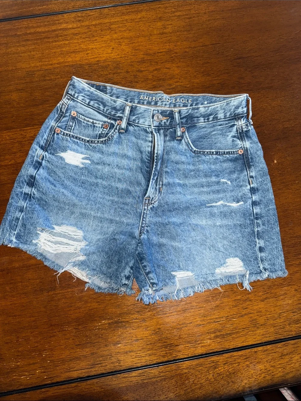 American Eagle Distressed High-Rise Denim Shorts - 90’s Boyfriend Fit - Picture 1 of 4